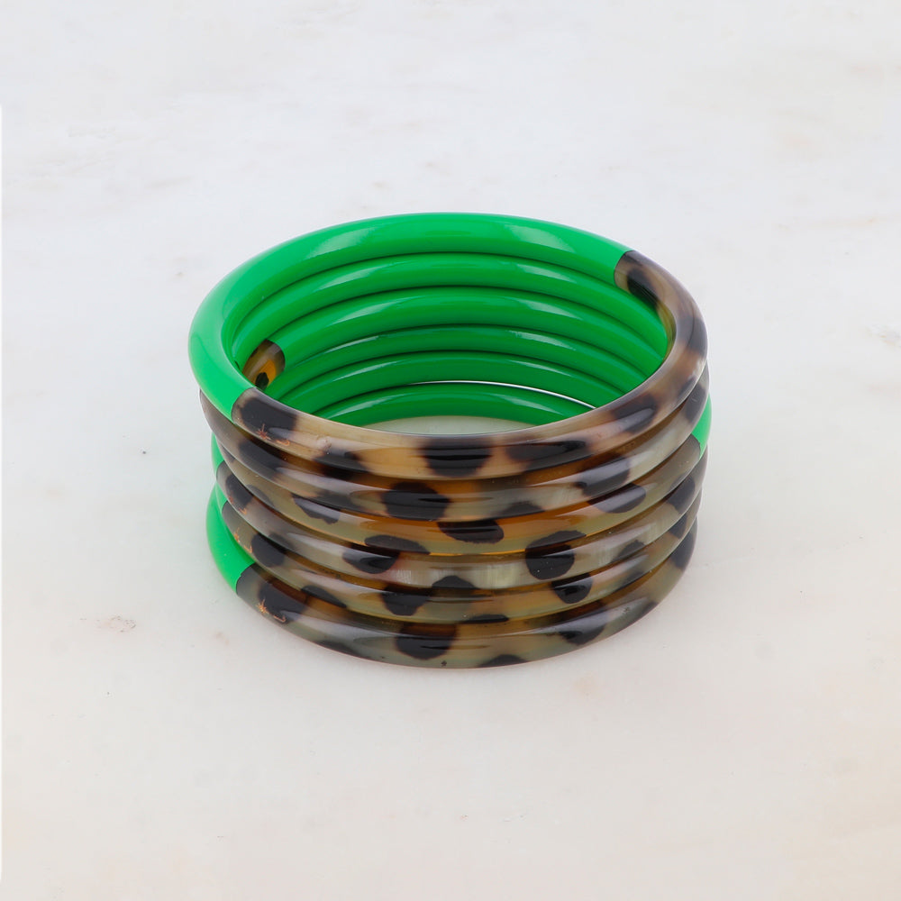 Pulsera de cuerno de búfalo lacado con estampado de leopardo
