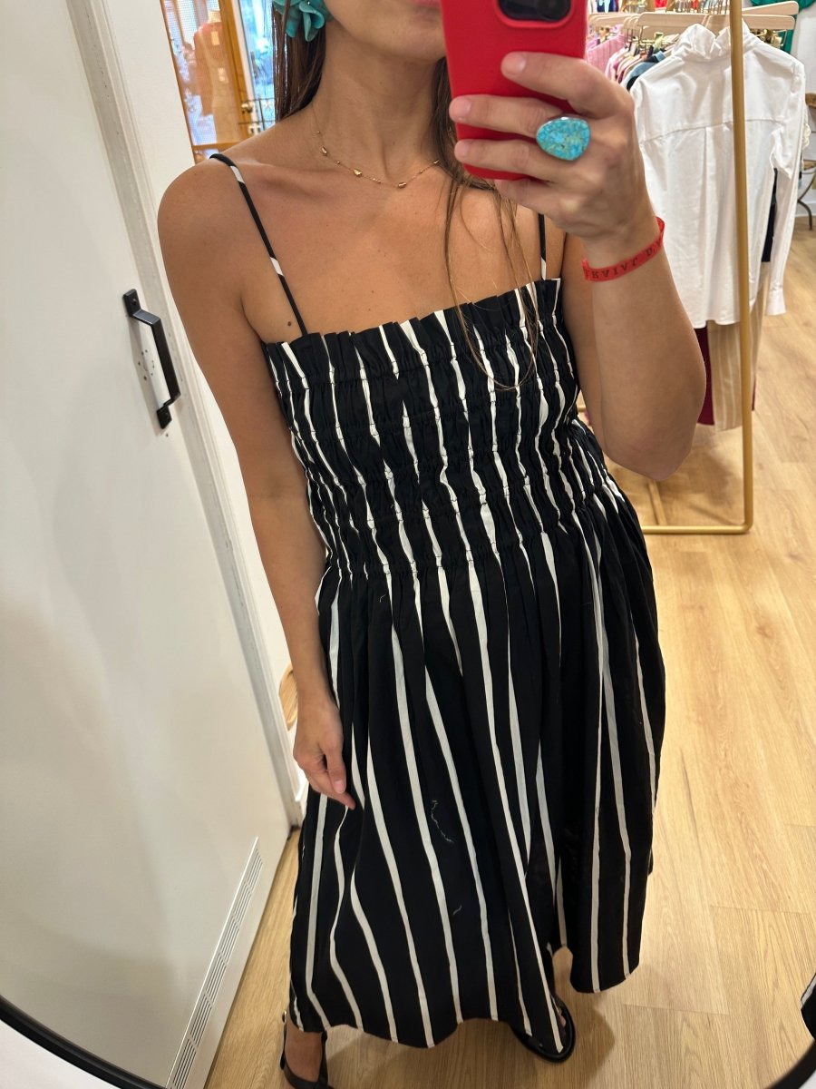 Robe Aragon NOIR - WILD PONY Robe