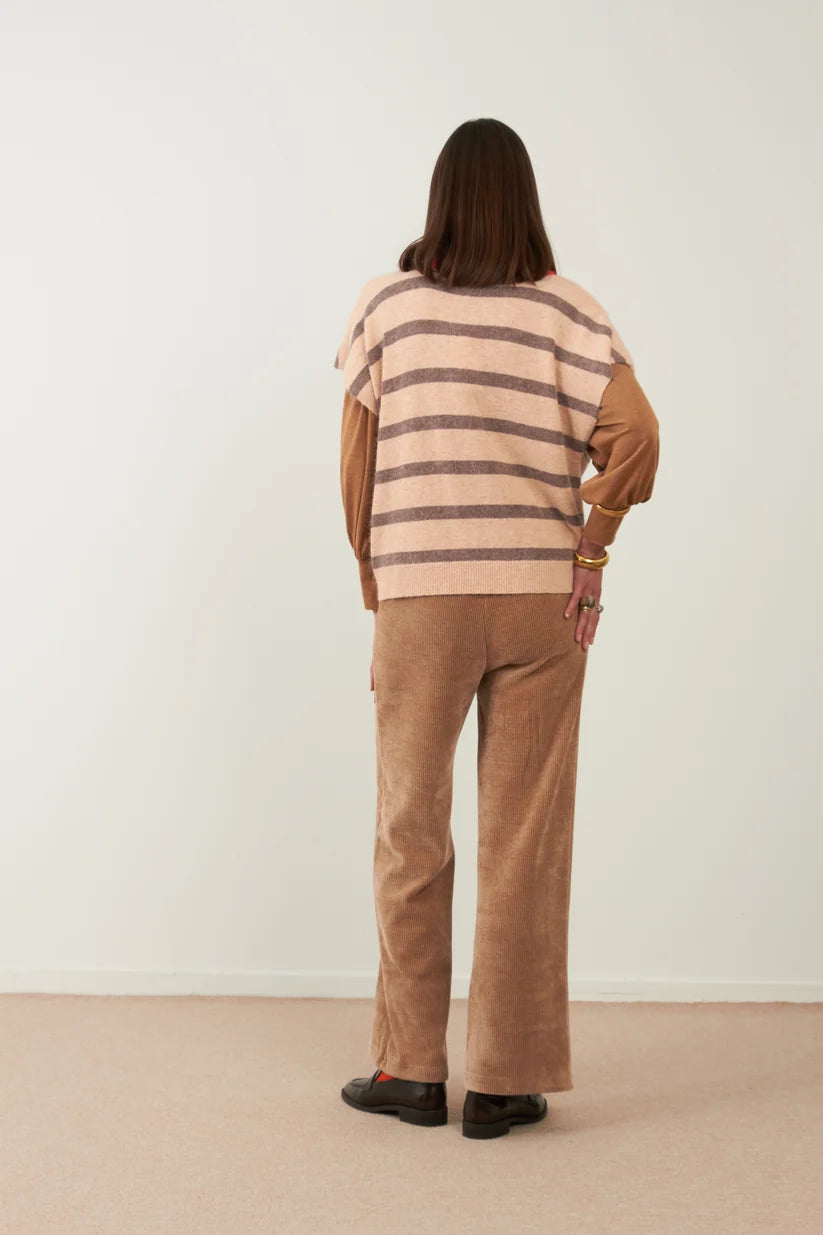 PANTALÓN COLA