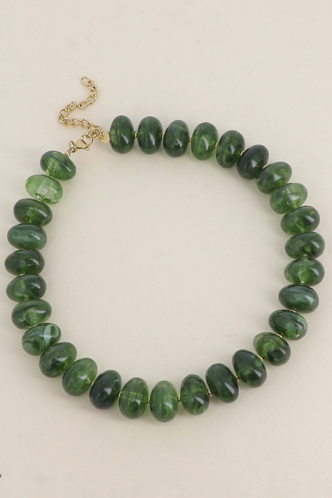 Collar - perlas grandes ovaladas de resina