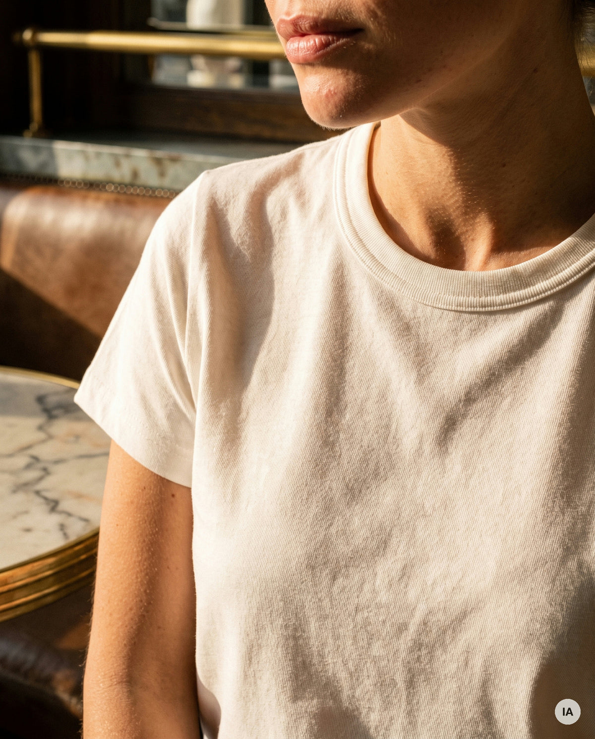 TSHIRT ONI BEIGE - ORAIJE T-shirt — Image générée par IA